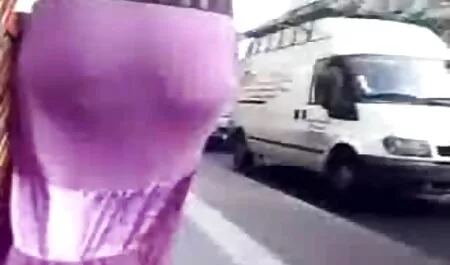 La più felice pompinara dà una testa sciatta film porno di lesbiche gratis