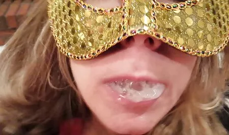 Skinny nero cornea ragazza scopa grande nero ebano cazzo e ottiene una grande video porno anziane lesbiche porzione di sperma