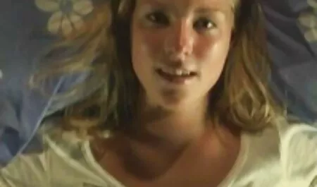 Calda principessa video porno lesbiche e trans indiana in trio