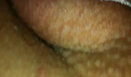 Giovane ragazza spruzzato con sperma e scopata da una video porno lesbiche nere creatura