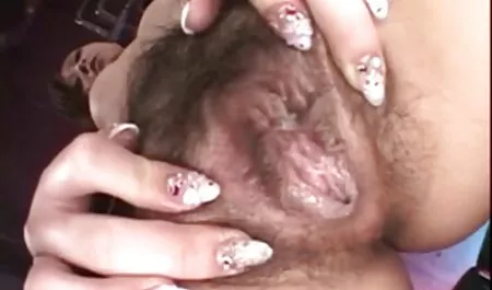 DILDO PLAY - Elle se fait monter au film porno con lesbiche septième ciel.