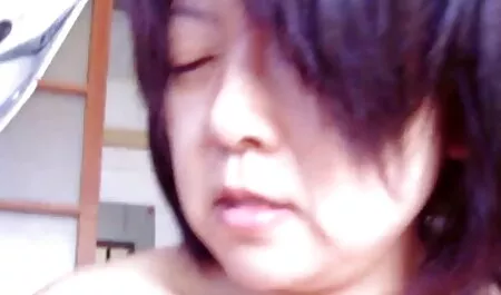Trans con film porno lesbiche gratis grandi tette succhia il cazzo con dildo nel culo e cums