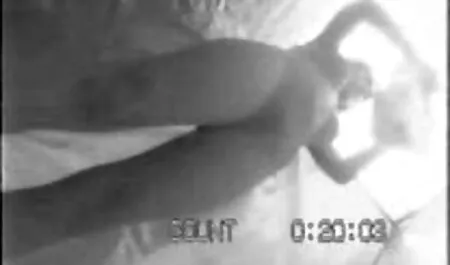 Prima volta film erotici lesbiche Bondage N00B