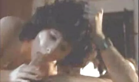 Tiny4K-petite talento video porno italiani lesbiche ragazza scopata da Doppia Penetrazione con Crimp Anale