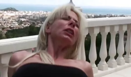 Ha ottenuto sperma caldo sulle sue grandi film porno gratis tra donne tette dopo il cazzo