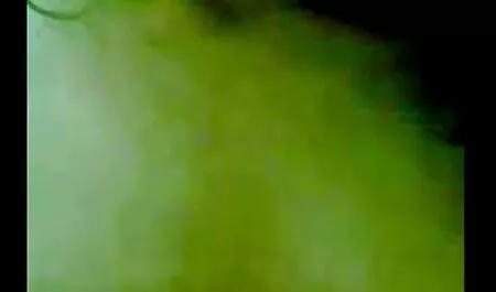 Uomo caldo lecca il film porno donne lesbiche culo di un Bumblebee eccitato